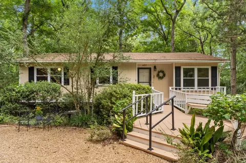 457 Beaver Lake Rd, Tallahassee, FL 32312