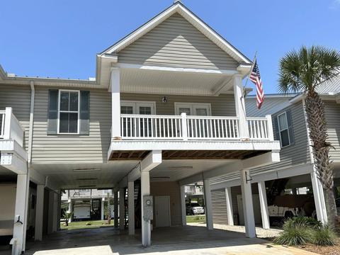 205 NE 5th St #C, Carrabelle, FL 32322