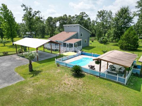 17451 NW County Road 12, Bristol, FL 32321