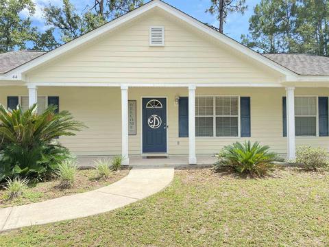 44 Midway Ct, Crawfordville, FL 32327