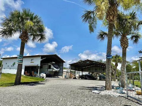 502 NW Fifth Ave, Steinhatchee, FL 32359