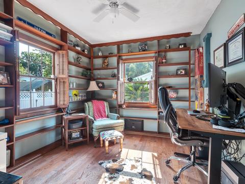 114 W Veterans Dr, Perry, FL 32347 photo 9