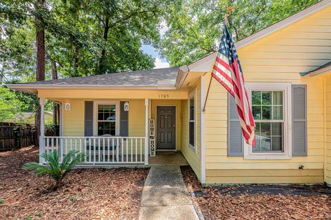 1705 Indian Town Ln, Tallahassee, FL 32312