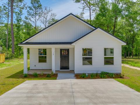 1599 Dr Martin Luther King Jr Rd, Crawfordville, FL 32327