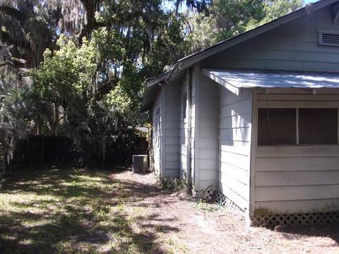 218 N Orange St, Perry, FL 32347 photo 11