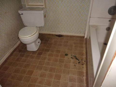 218 N Orange St, Perry, FL 32347 photo 6