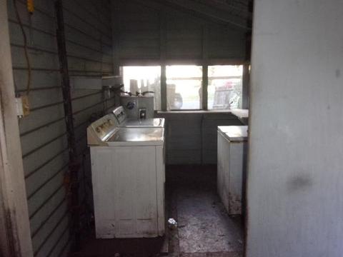 218 N Orange St, Perry, FL 32347 photo 9
