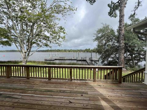 609 Riverview Dr, Carrabelle, FL 32322 photo 13