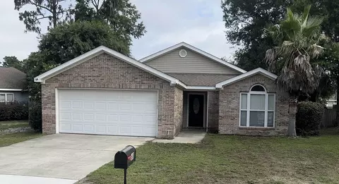 68 Homan Point Ave, Crawfordville, FL 32327