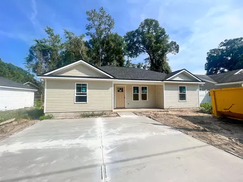 36 Mohawk Trl, Crawfordville, FL 32327