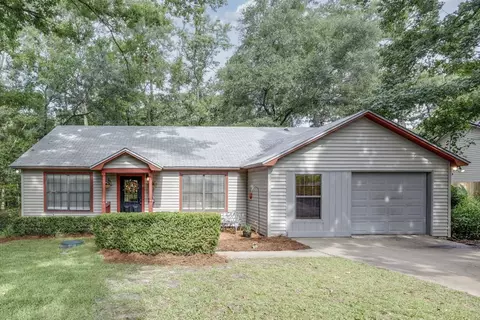 8704 Minnow Creek Dr, Tallahassee, FL 32312
