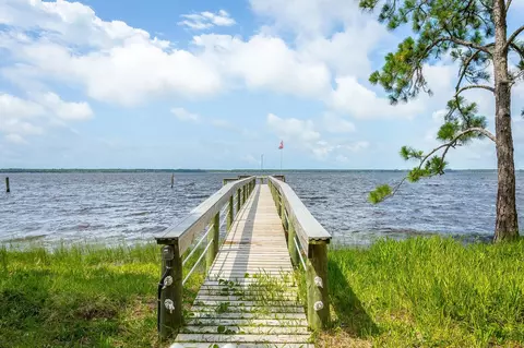 2697 Surf Rd, Ochlockonee Bay, FL 32346