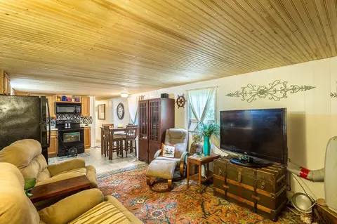 3113 Shadeville Rd, Crawfordville, FL 32327