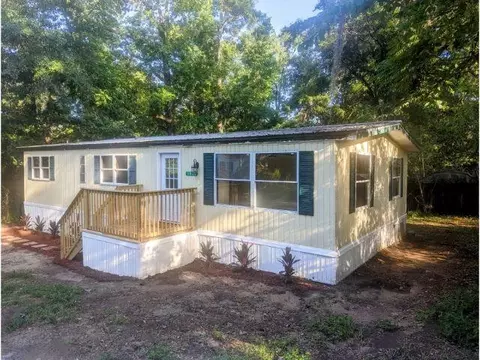 3059 Adkins Forest Ln, Tallahassee, FL 32311