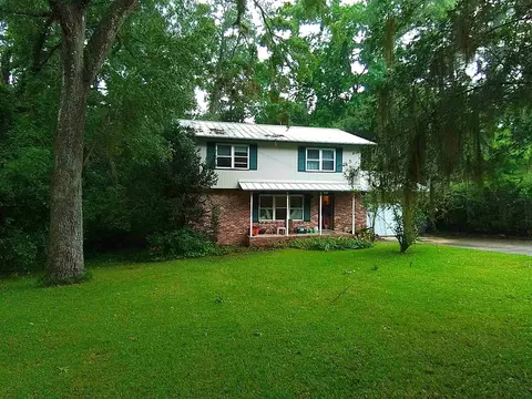 111 Winn Cay Dr, Tallahassee, FL 32312