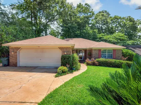 715 Red Fern Rd, Tallahassee, FL 32308