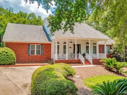 7031 Lake Basin Rd, Tallahassee, FL 32312
