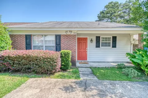 814 Jamestown Ct, Tallahassee, FL 32303