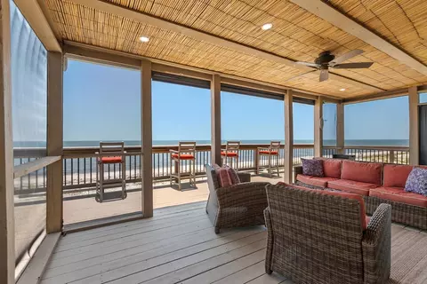 1185 Alligator Dr, Alligator Point, FL 32346