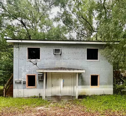 812 E Green St, Perry, FL 32347
