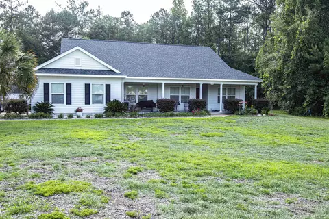 10 Lilac Ln, Crawfordville, FL 32327