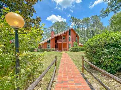 4001 Kimberly Cir, Tallahassee, FL 32309