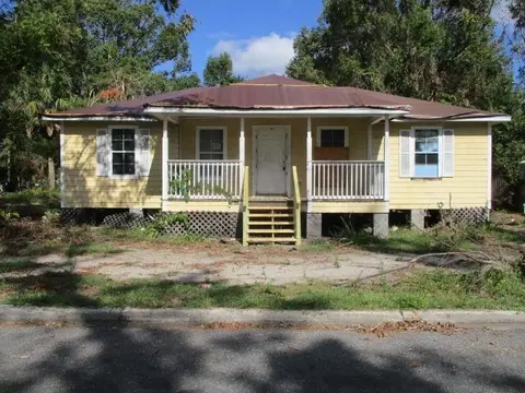 212 Colson St, Perry, FL 32348