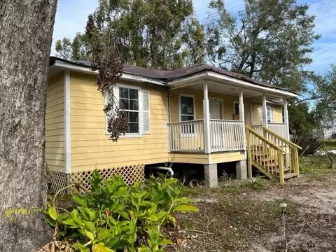 212 Colson St, Perry, FL 32348 photo 5
