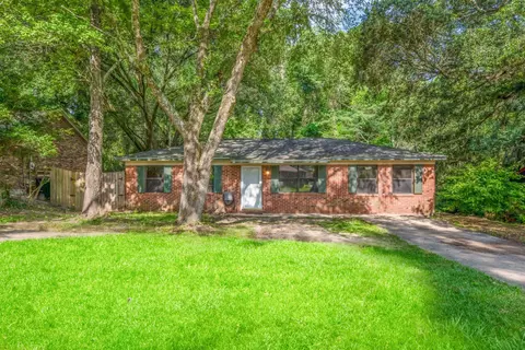 3733 Wood Hill Dr, Tallahassee, FL 32303
