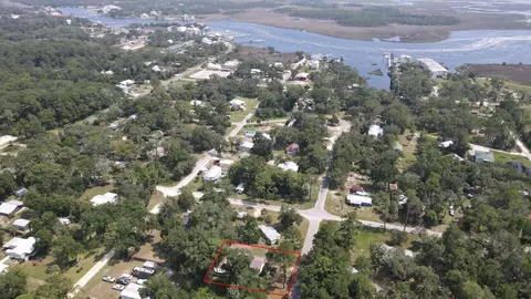 406 NW Stephens St, Steinhatchee, FL 32359 photo 4