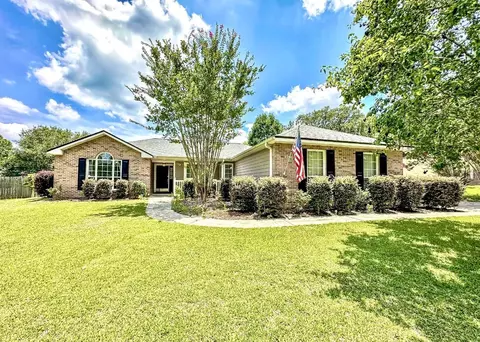8835 Sapphire Dr, Tallahassee, FL 32309