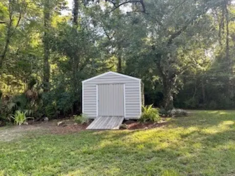 1121 N Quincy St, Perry, FL 32347 photo 3