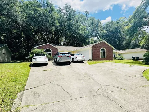 2210 Amelia Cir, Tallahassee, FL 32304