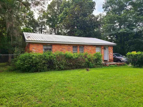 1212 N Calhoun St, Perry, FL 32347