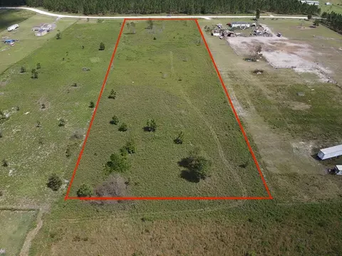 SE Baldwin Drive, Lee, FL 32059 photo 2