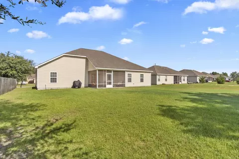 1285 Rustling Pines Blvd, Midway, FL 32343 photo 34