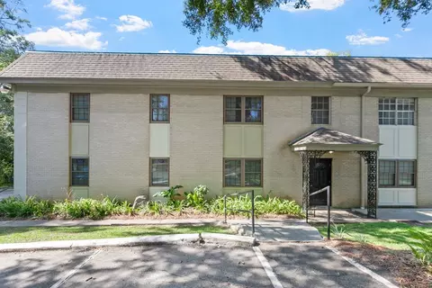 1951 N Meridian Rd #72, Tallahassee, FL 32303
