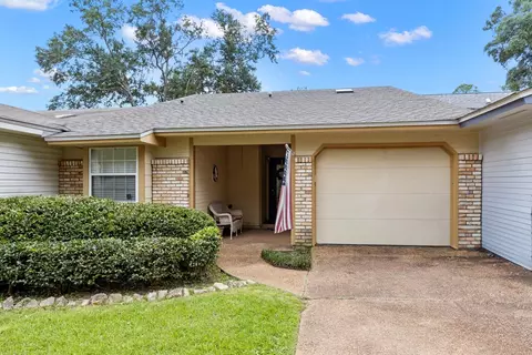 2153 Sand Dune Ct, Tallahassee, FL 32301