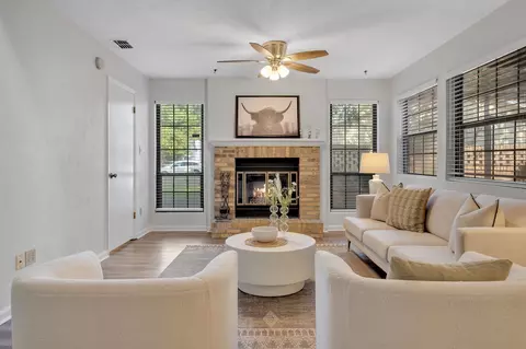 2140 Sand Dune Ct, Tallahassee, FL 32308