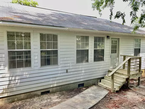 208 Bates St, Chattahoochee, FL 32324