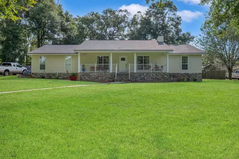 216 NE Biltmore Rd, Madison, FL 32340