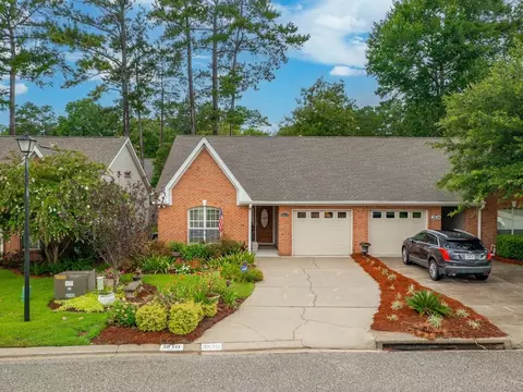 3830 Pine Walk Dr, Tallahassee, FL 32312