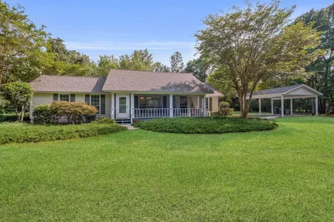 200 Bay Pine Dr, Crawfordville, FL 32327