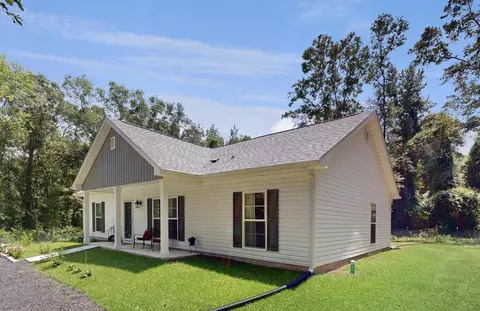 1102 Smokehouse Farms Dr, Greenville, FL 32331