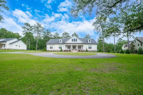 7075 Quail Call Dr, Tallahassee, FL 32309