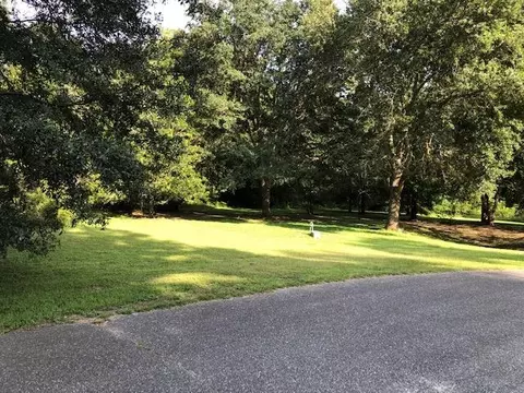 19 Bellac Rd, Tallahassee, FL 32303