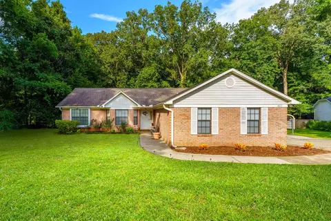 4011 Calle De Santos Rd, Tallahassee, FL 32311
