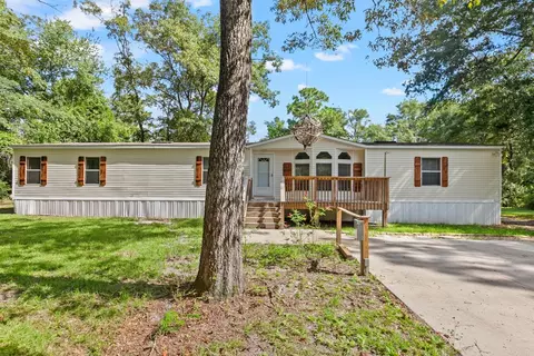 90 Royal Oaks Ct, Crawfordville, FL 32327