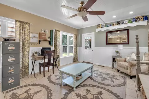 304 N Center St, Perry, FL 32347 photo 18