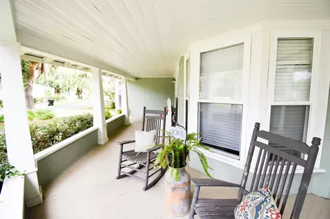 304 N Center St, Perry, FL 32347 photo 4